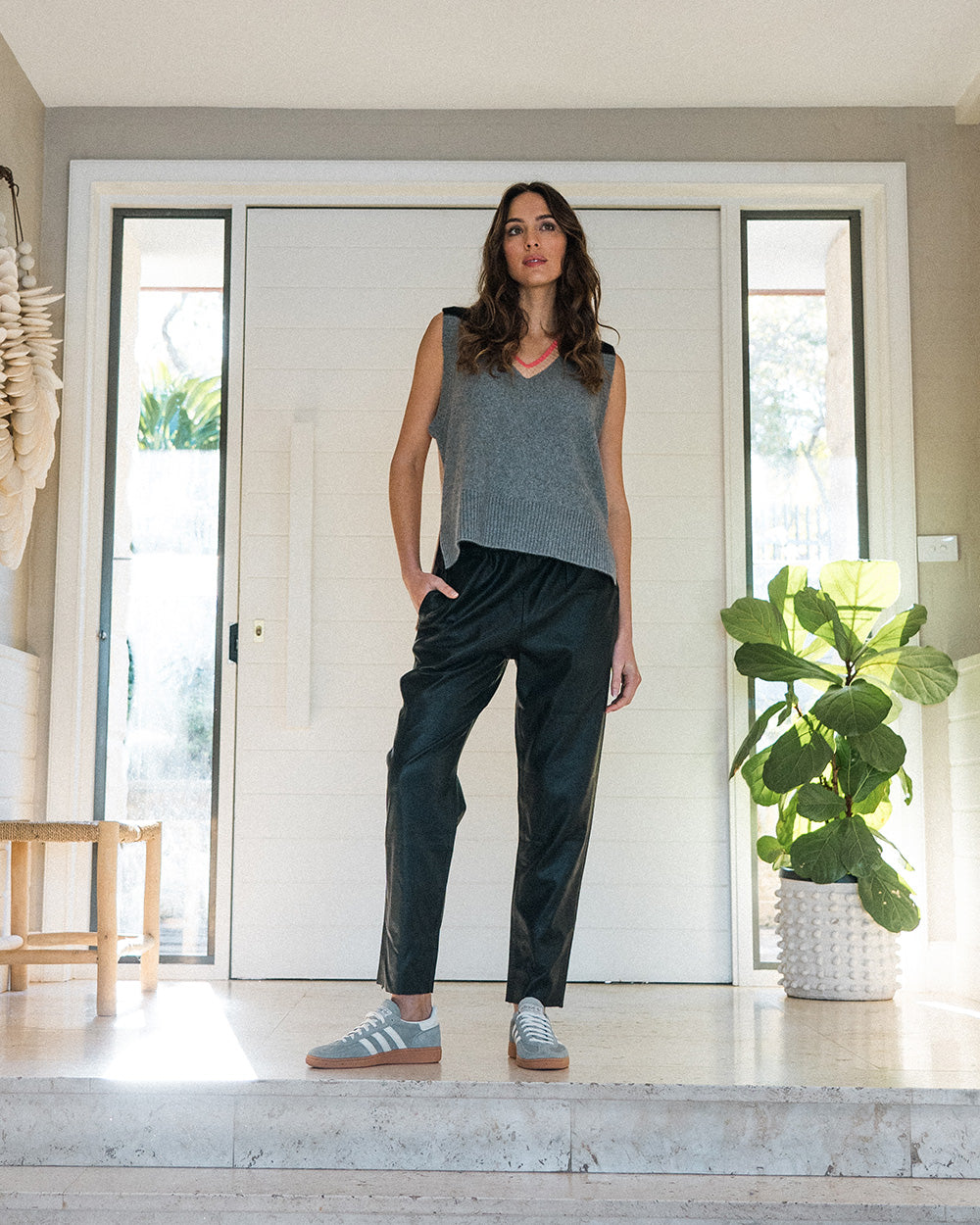 Sevilla Vest - Charcoal Multi